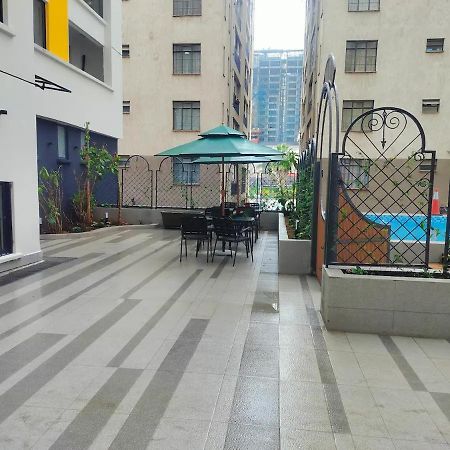 Himalaya Heights 2 Bedrooms Apartment-Kilimani Nairobi Buitenkant foto